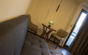 Estanza Hotel&Suites